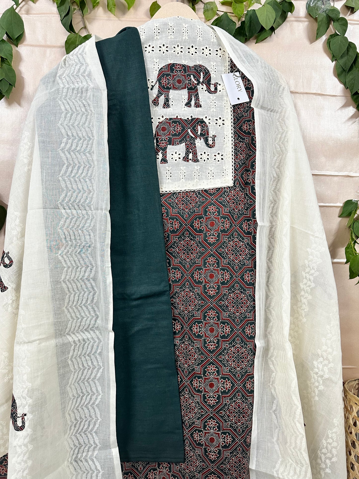 Ajrak Hathi
