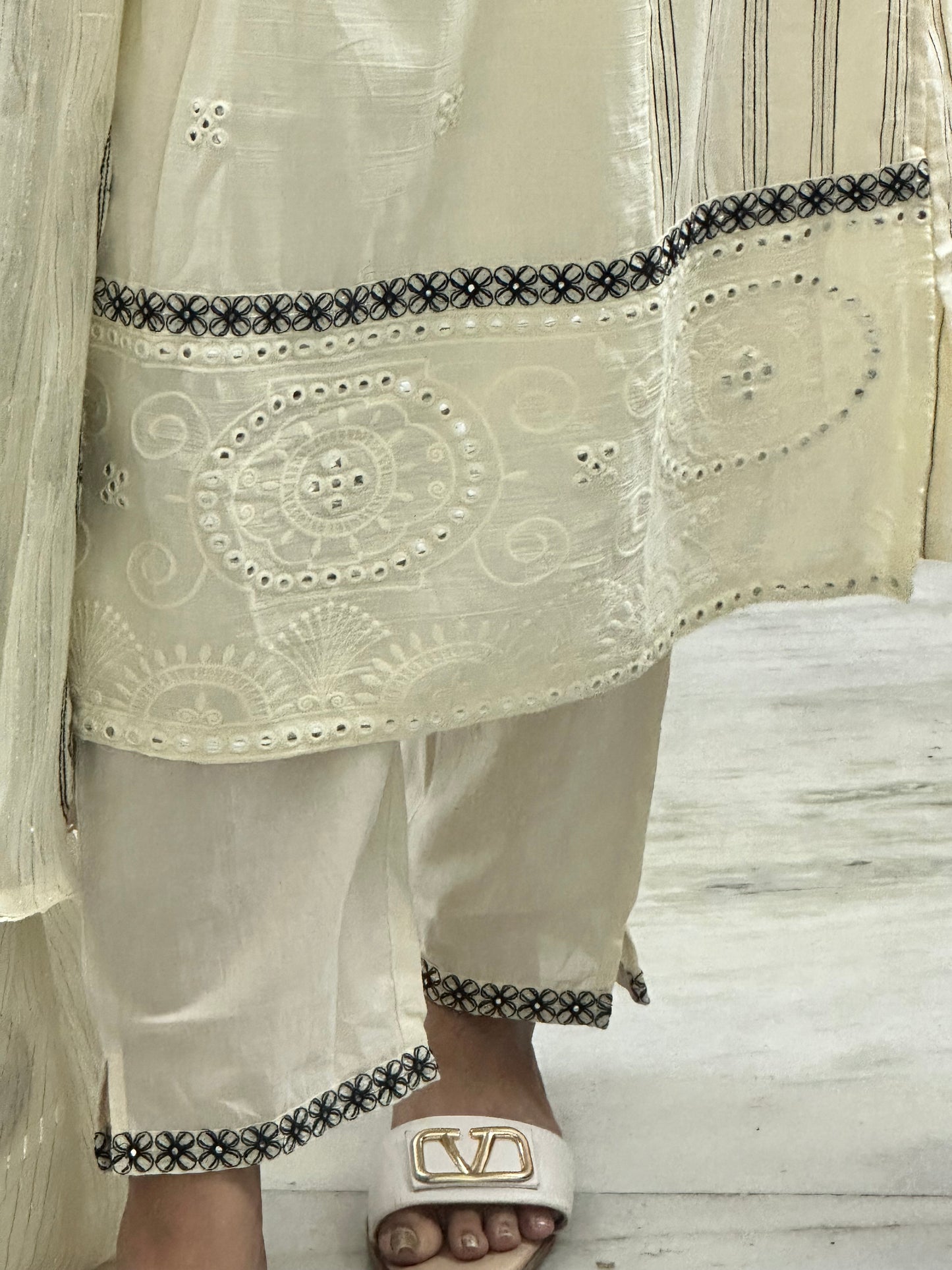 DREAMY WHITE SUIT