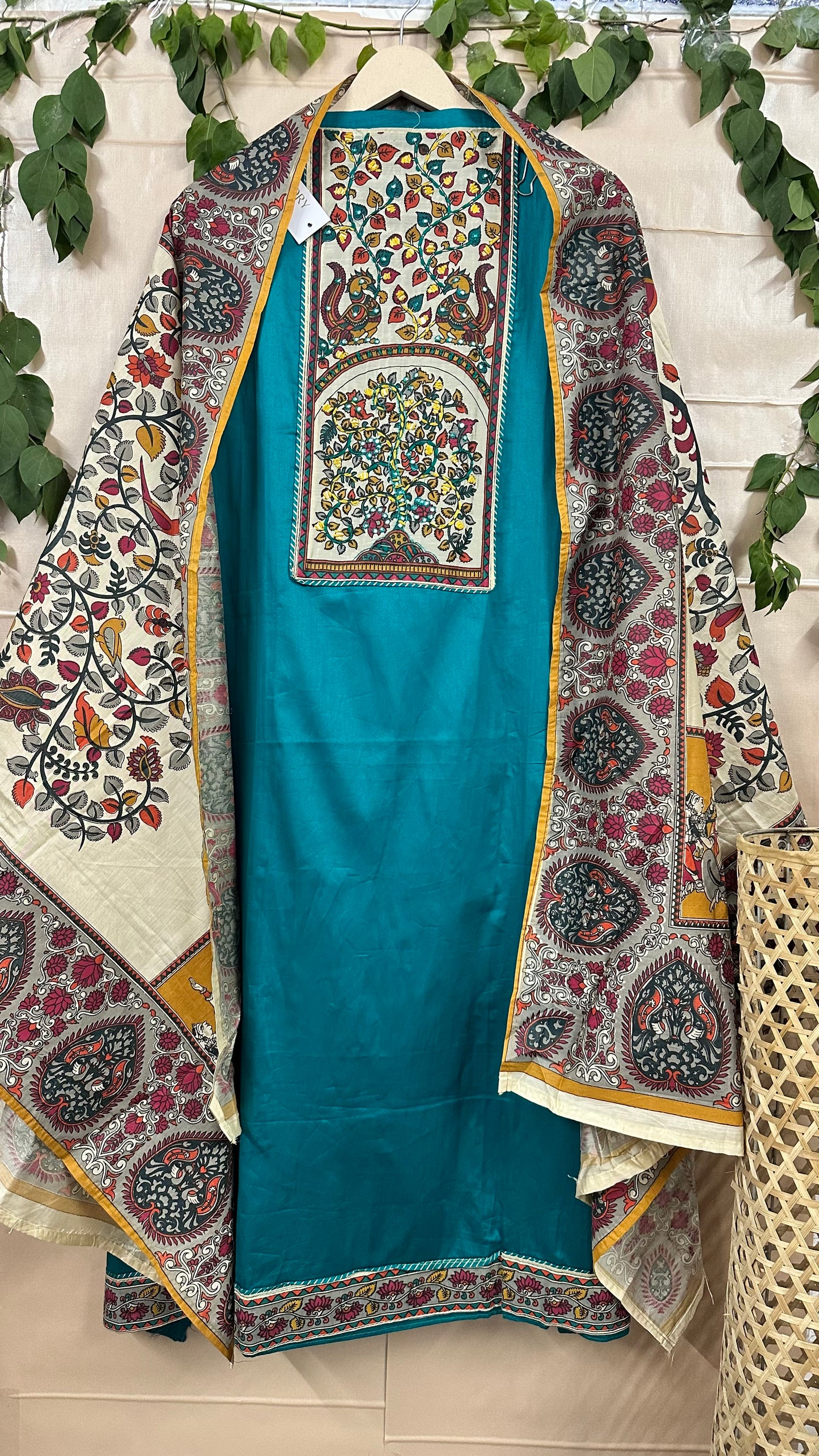 Kalamkari Elegance Set